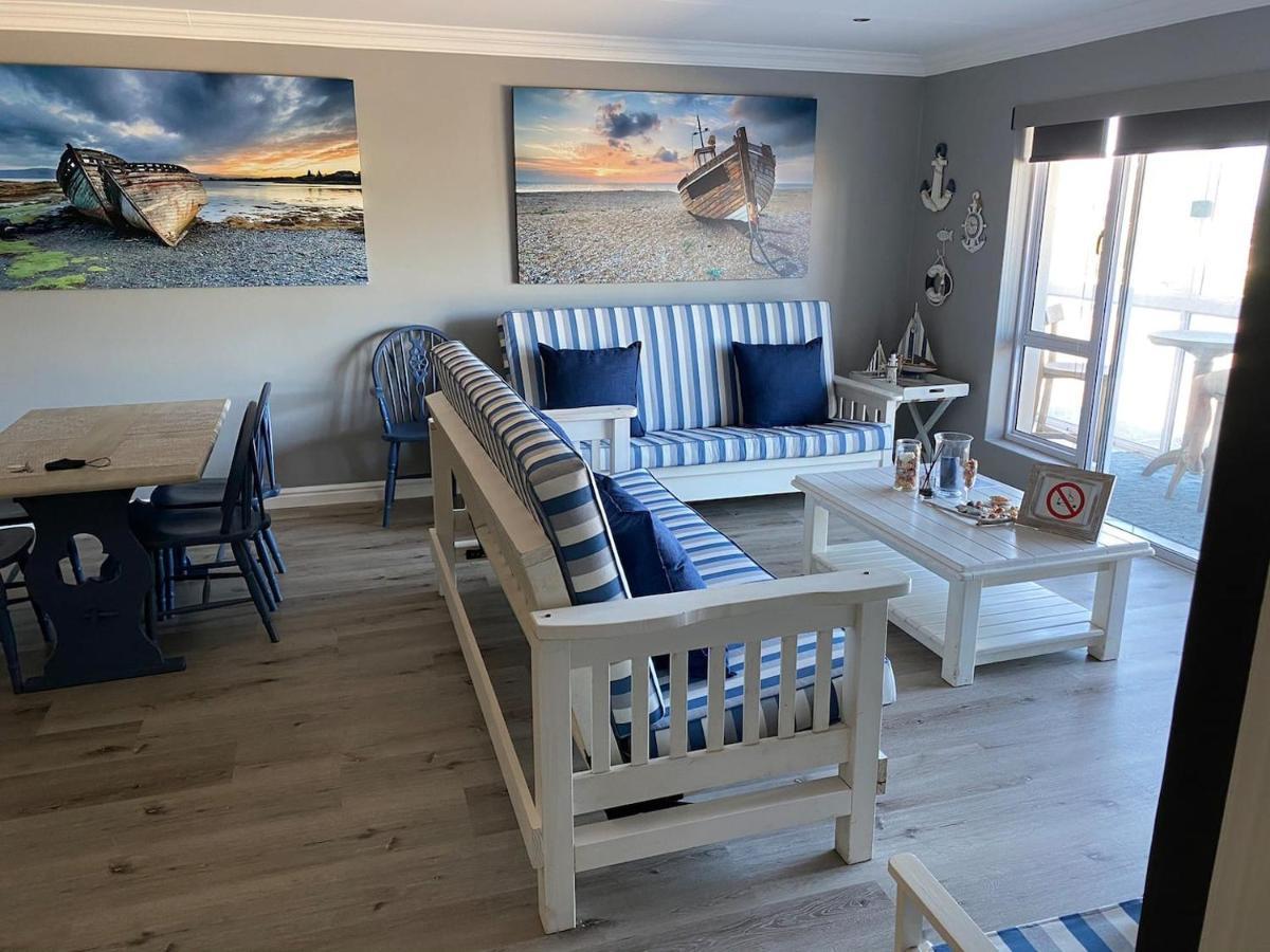 Modern Apartment Walking Distance To Main Beach Restaurants And Other Amenities Jeffreys Bay Luaran gambar