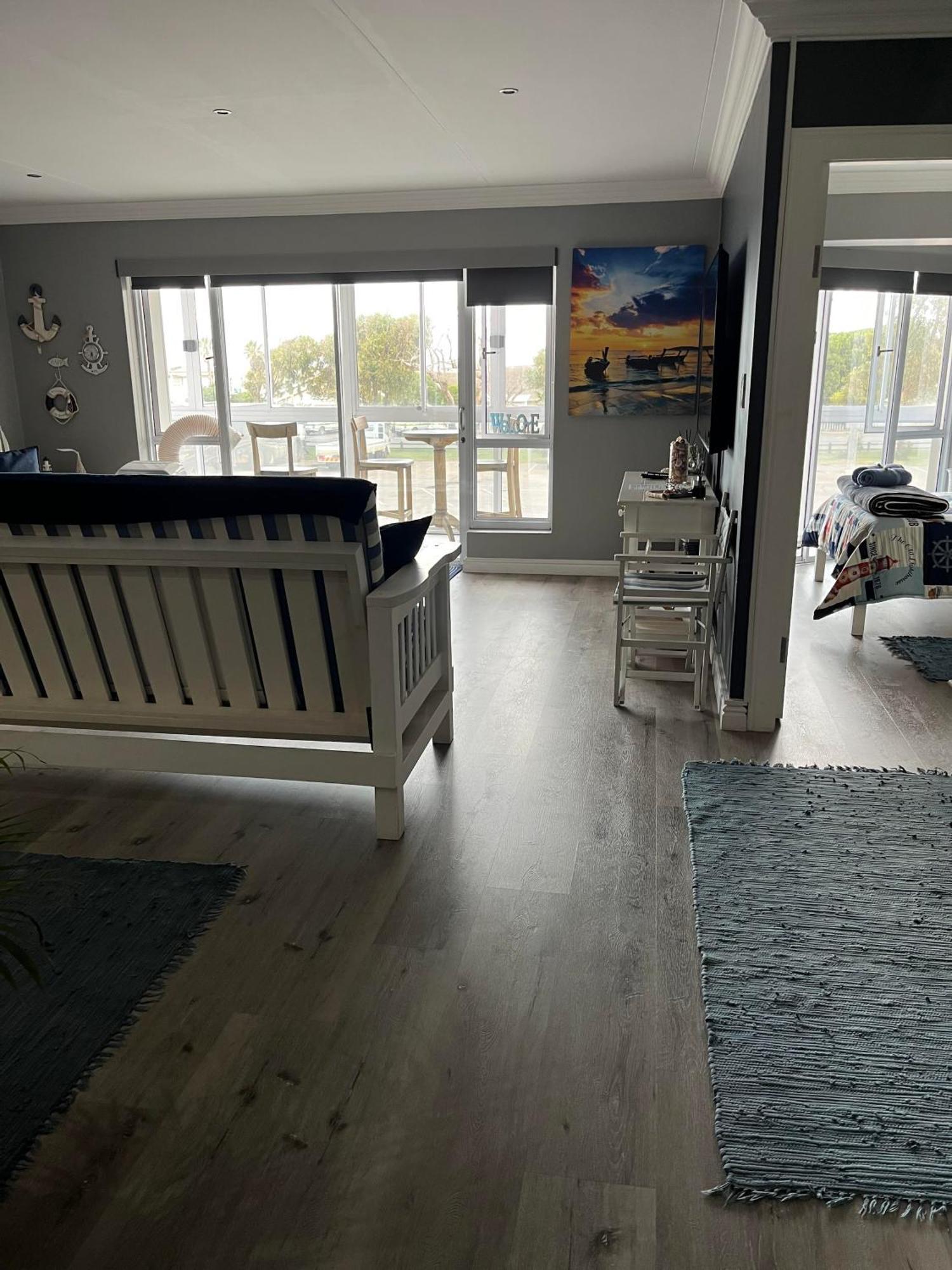 Modern Apartment Walking Distance To Main Beach Restaurants And Other Amenities Jeffreys Bay Luaran gambar